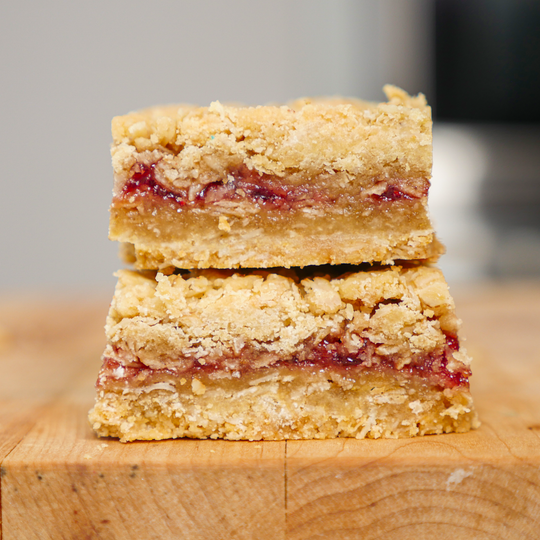 Berry Oat Crumble Bars