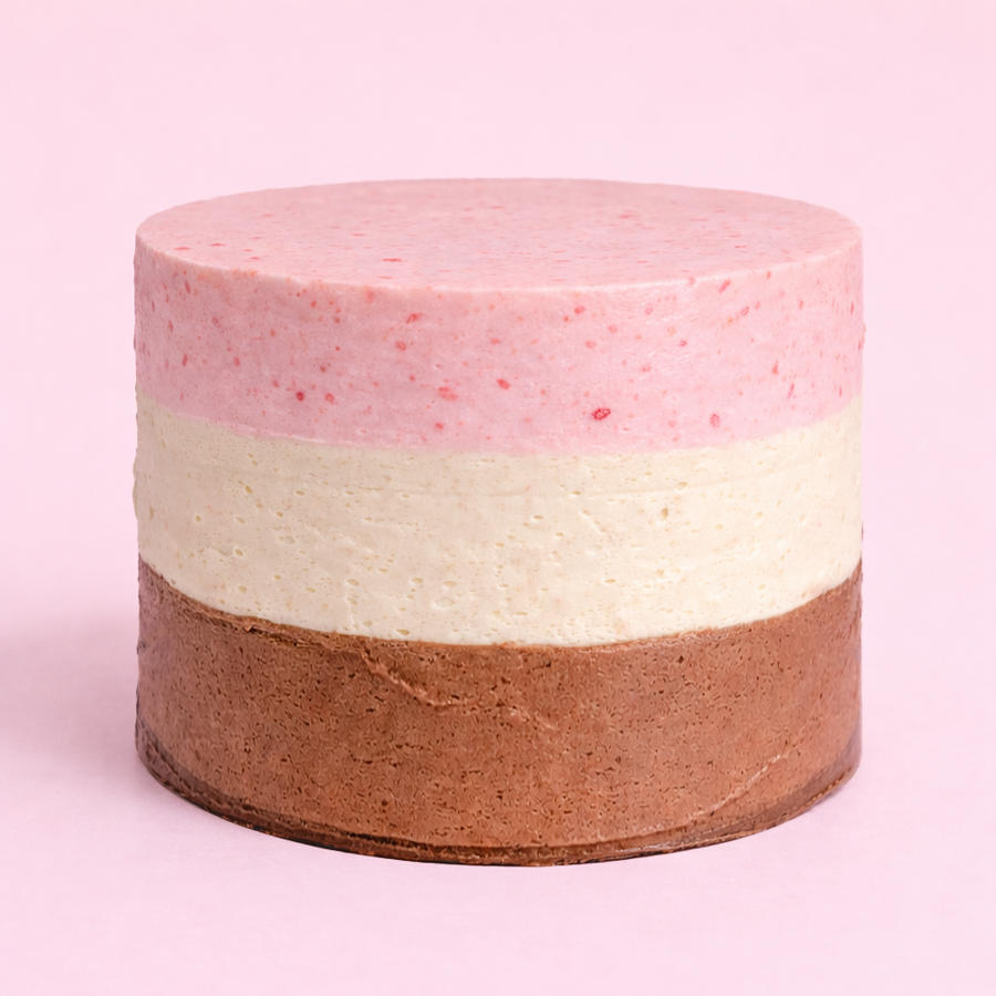 Neapolitan Layer Cake – Chocolate, Vanilla & Strawberry